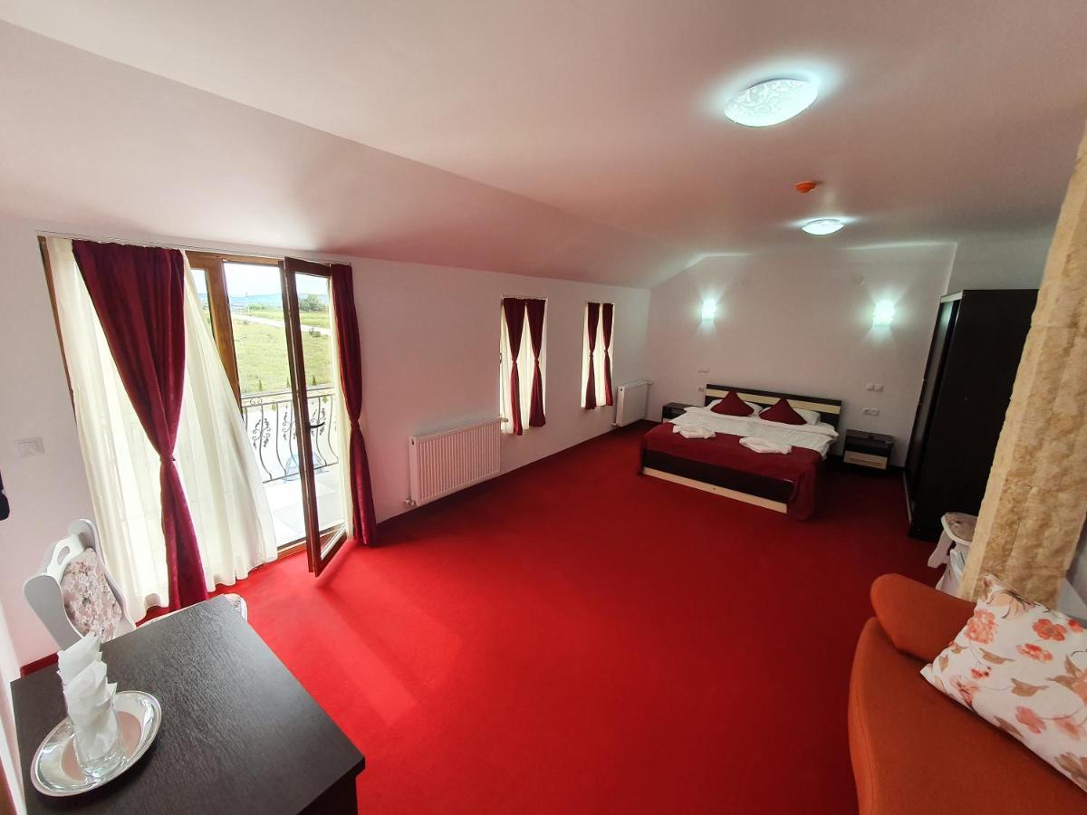 Hotel Ari Events Caseiu Zewnętrze zdjęcie