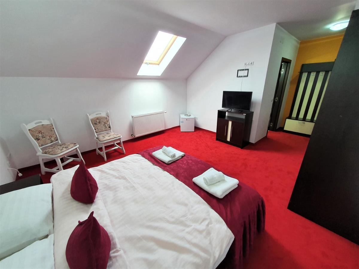 Hotel Ari Events Caseiu Zewnętrze zdjęcie