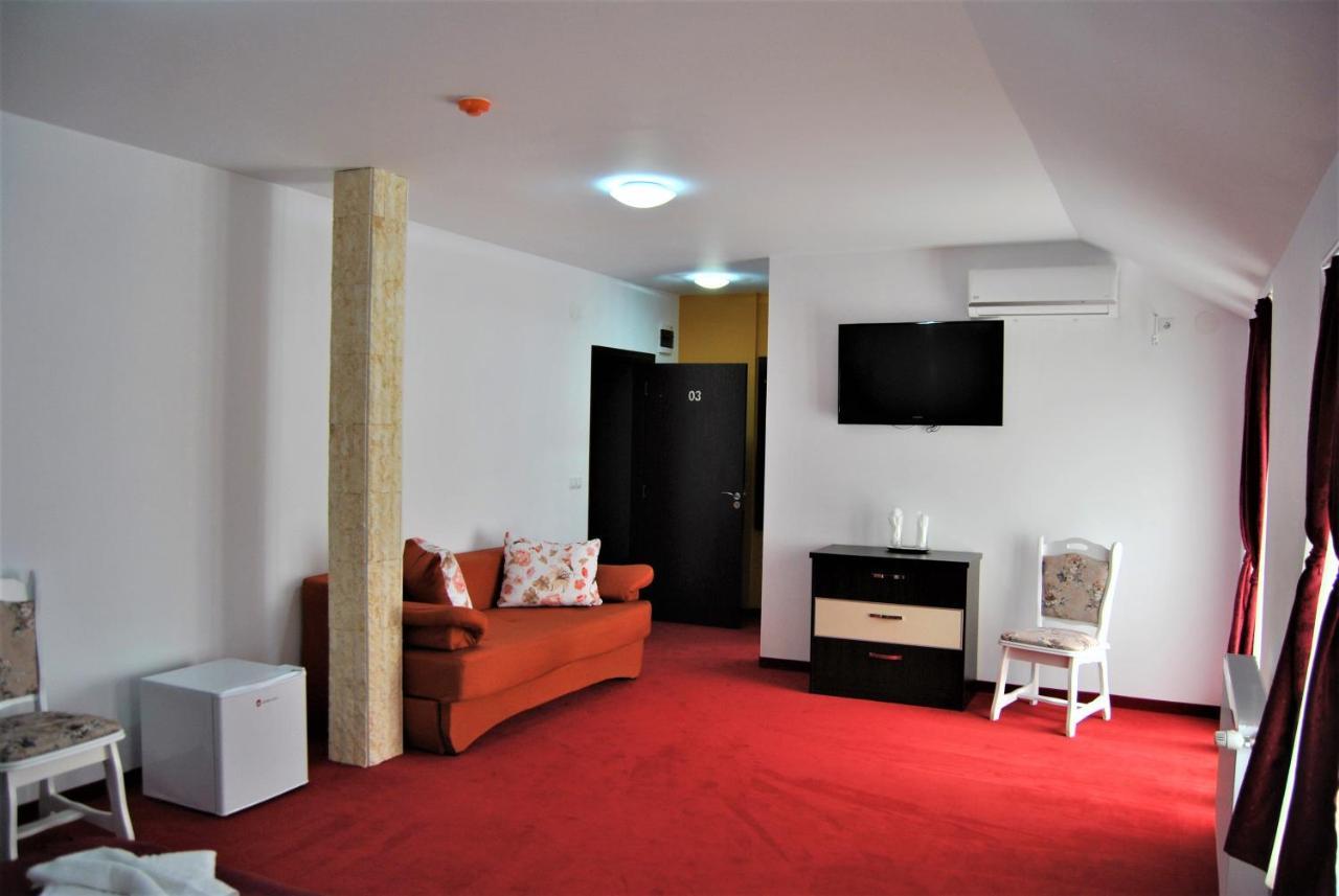 Hotel Ari Events Caseiu Zewnętrze zdjęcie