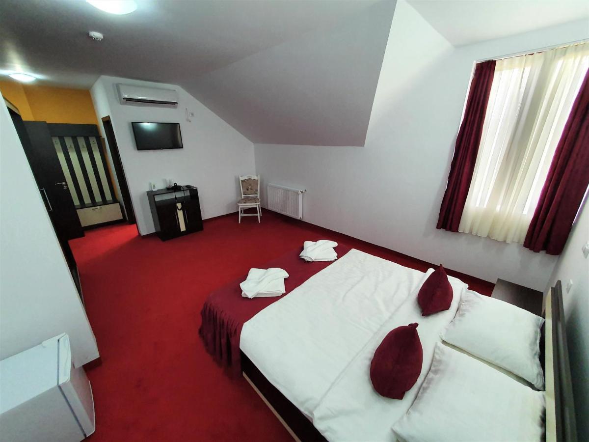 Hotel Ari Events Caseiu Zewnętrze zdjęcie