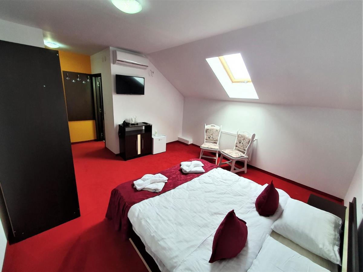 Hotel Ari Events Caseiu Zewnętrze zdjęcie